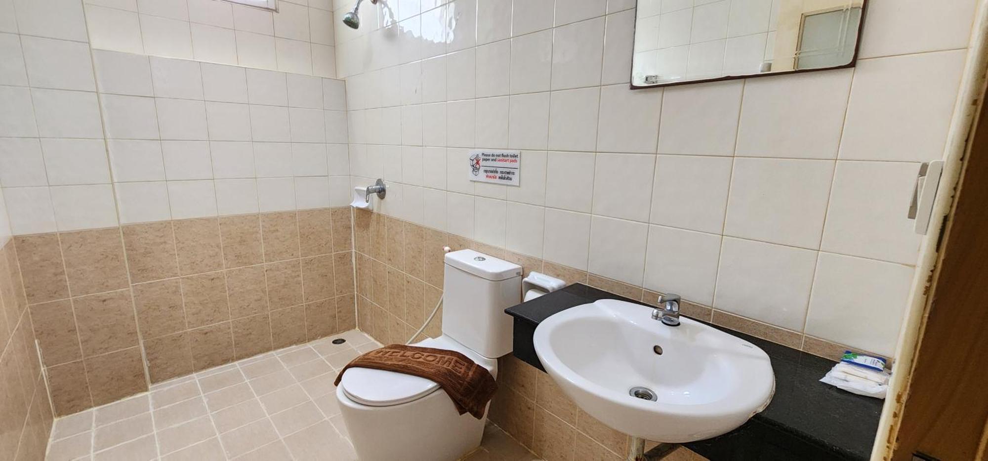 Eden Park Hotel Patong Ngoại thất bức ảnh