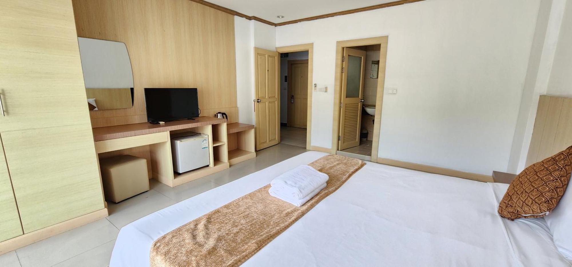 Eden Park Hotel Patong Ngoại thất bức ảnh