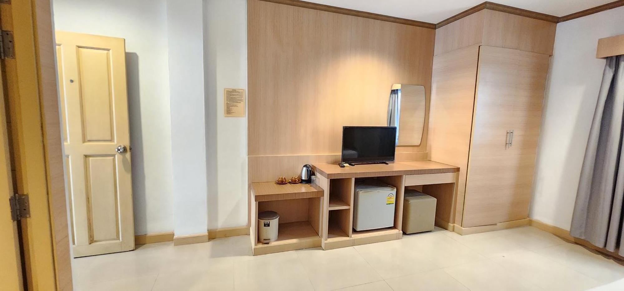 Eden Park Hotel Patong Ngoại thất bức ảnh