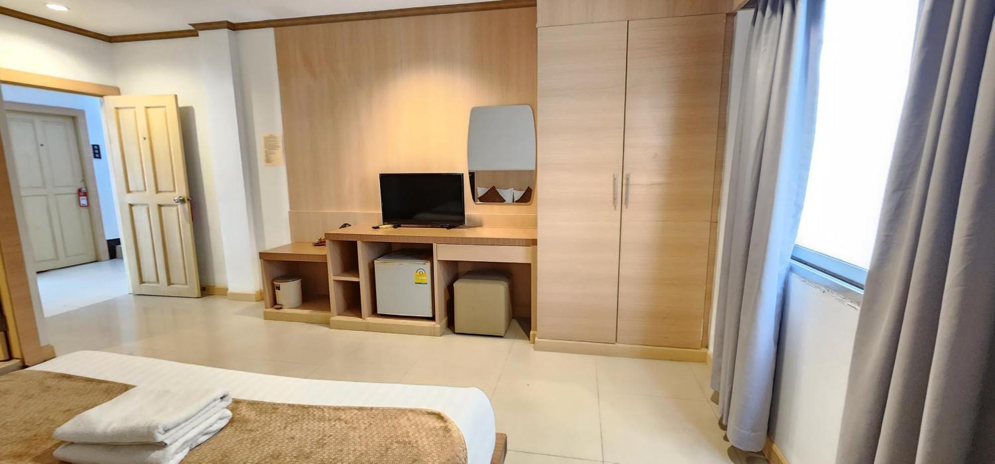 Eden Park Hotel Patong Ngoại thất bức ảnh
