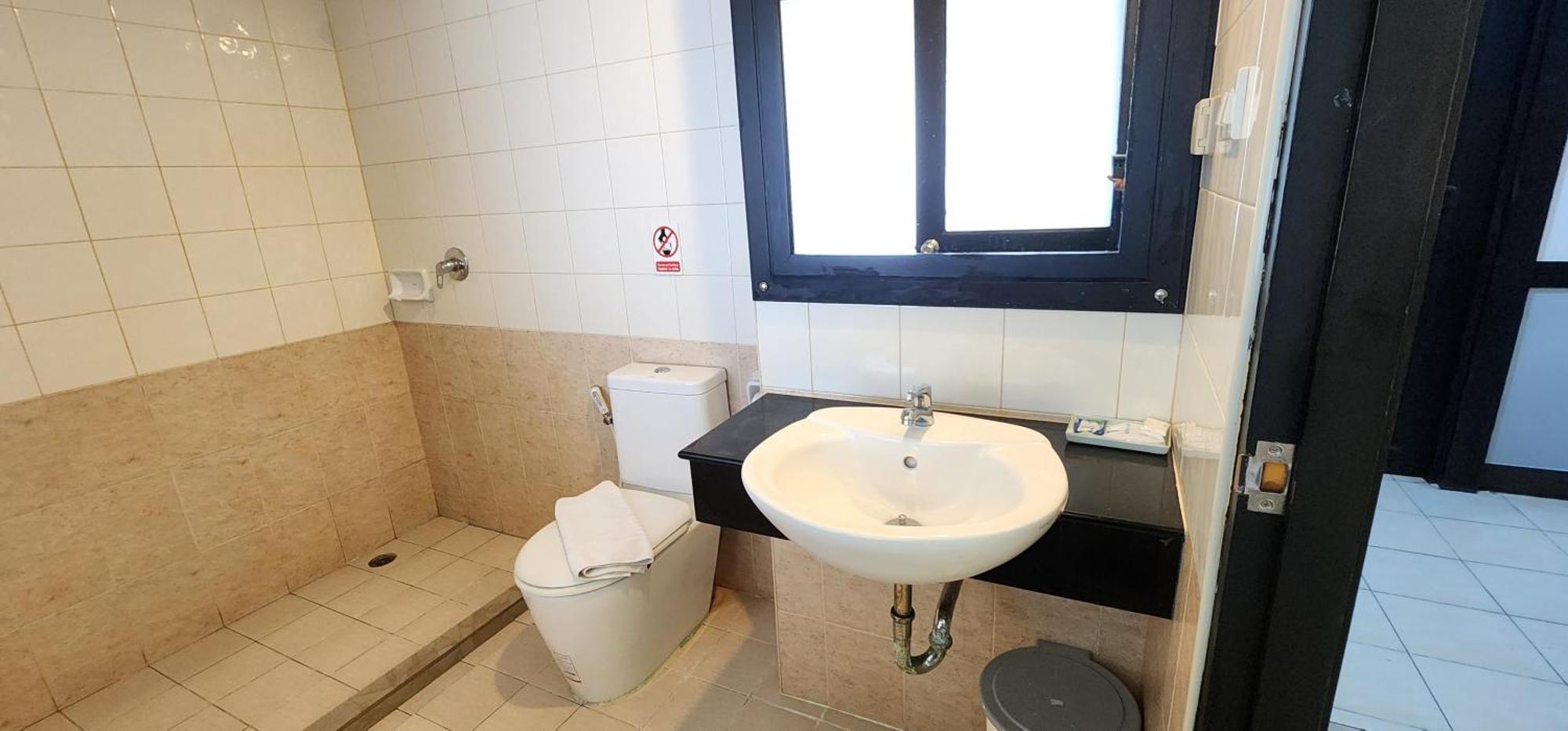 Eden Park Hotel Patong Ngoại thất bức ảnh